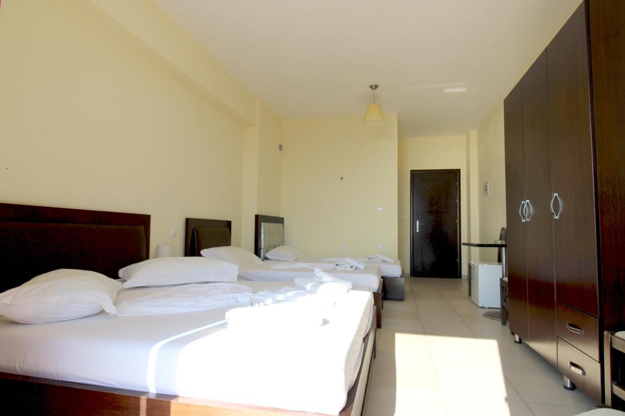 Summer Dream Hotel Sarande Ngoại thất bức ảnh