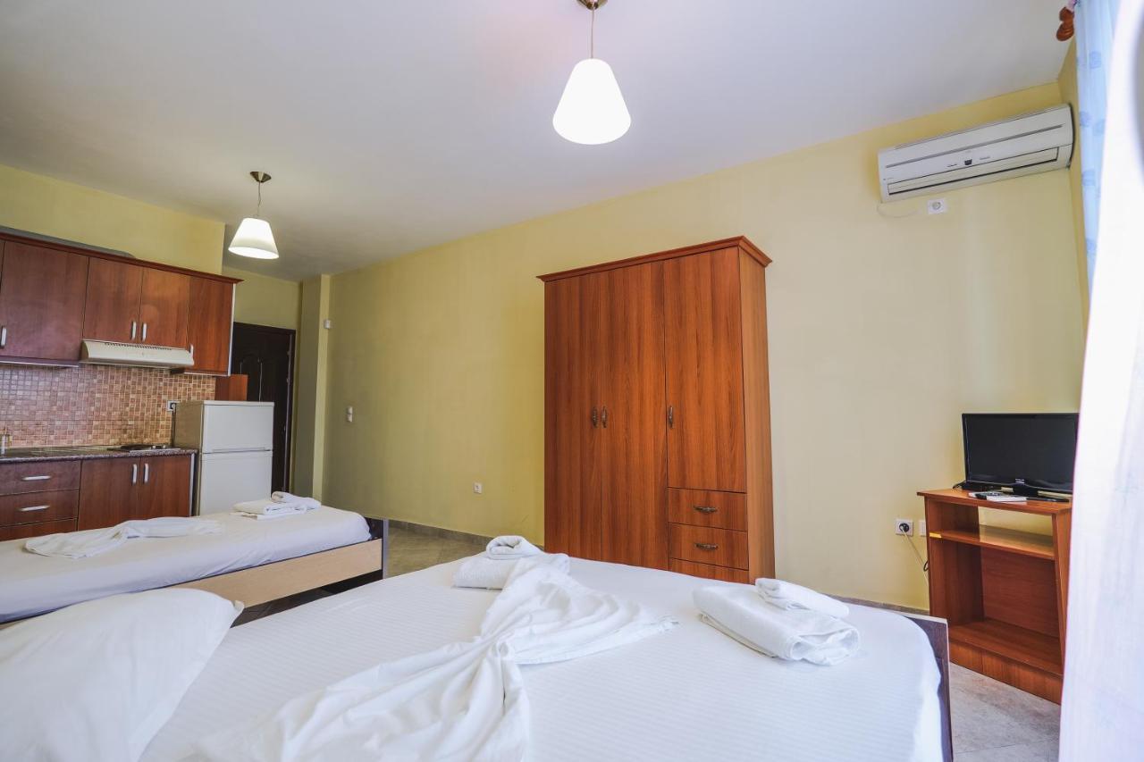 Summer Dream Hotel Sarande Ngoại thất bức ảnh