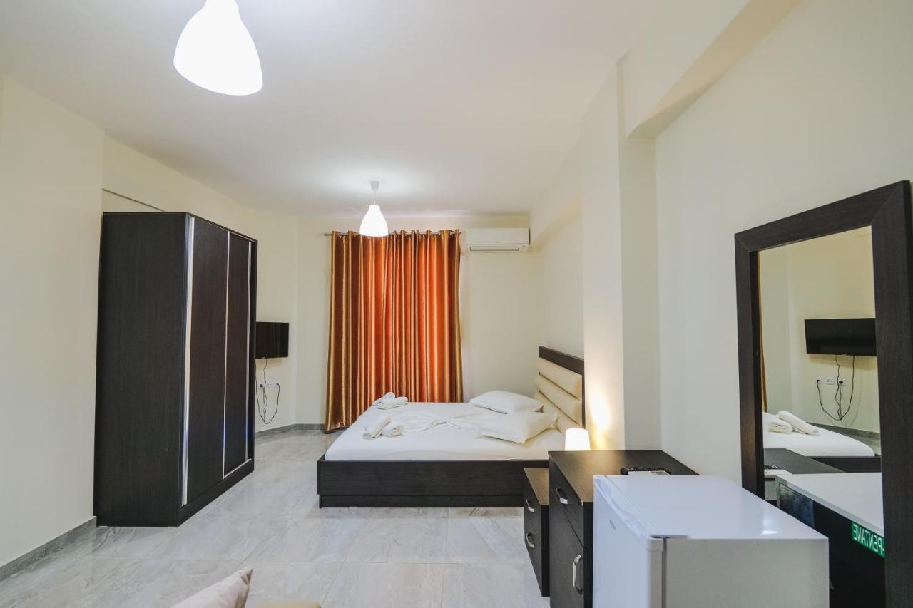 Summer Dream Hotel Sarande Ngoại thất bức ảnh