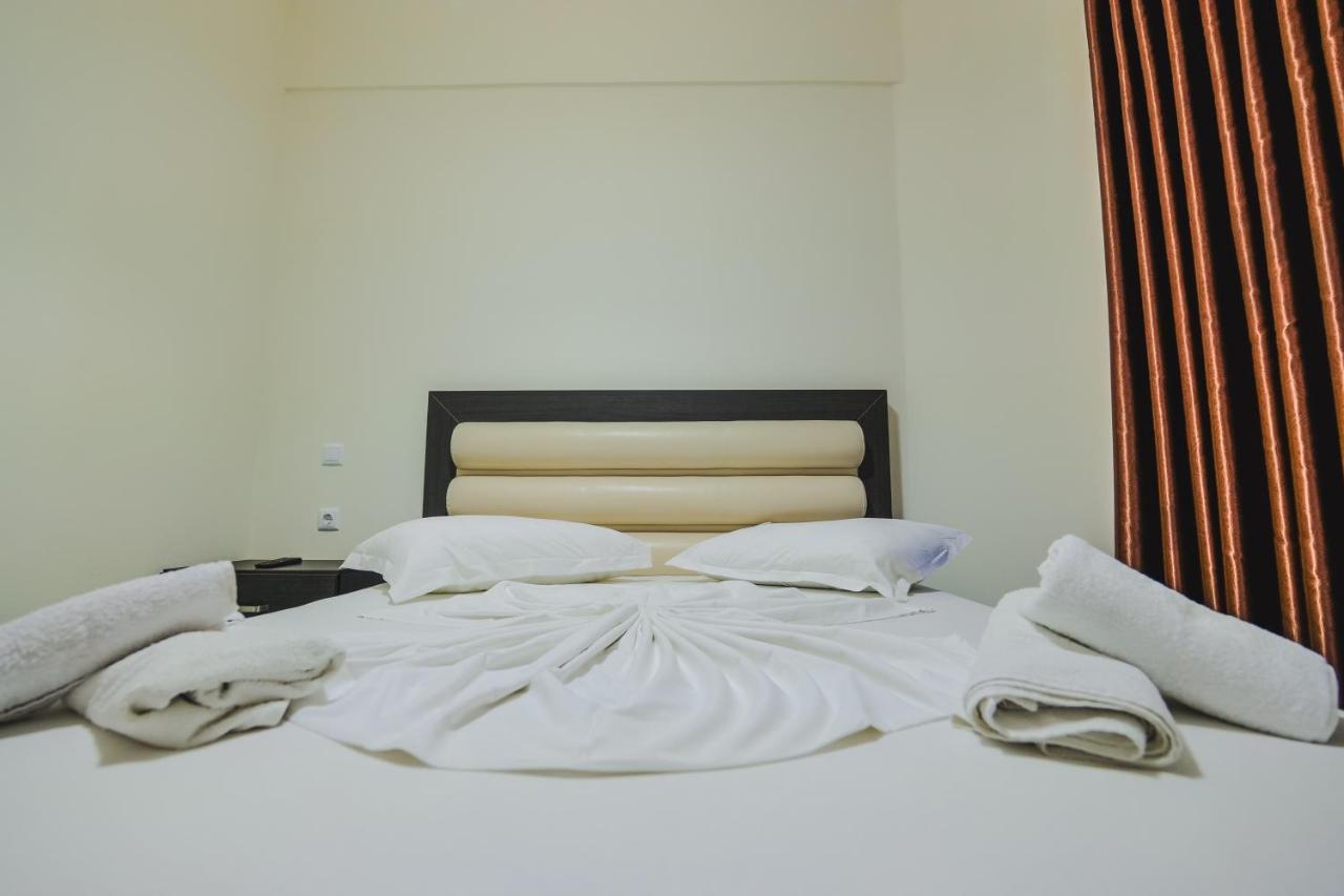 Summer Dream Hotel Sarande Ngoại thất bức ảnh