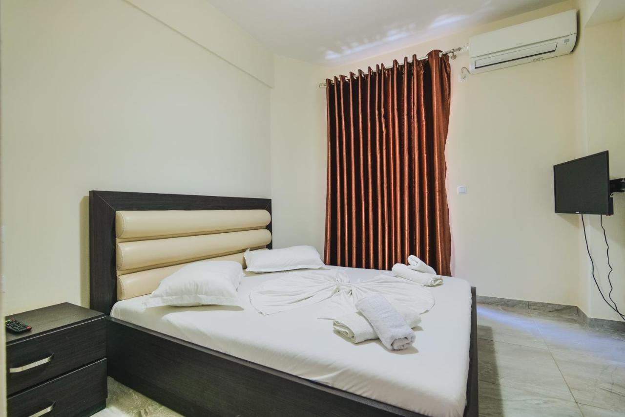Summer Dream Hotel Sarande Ngoại thất bức ảnh