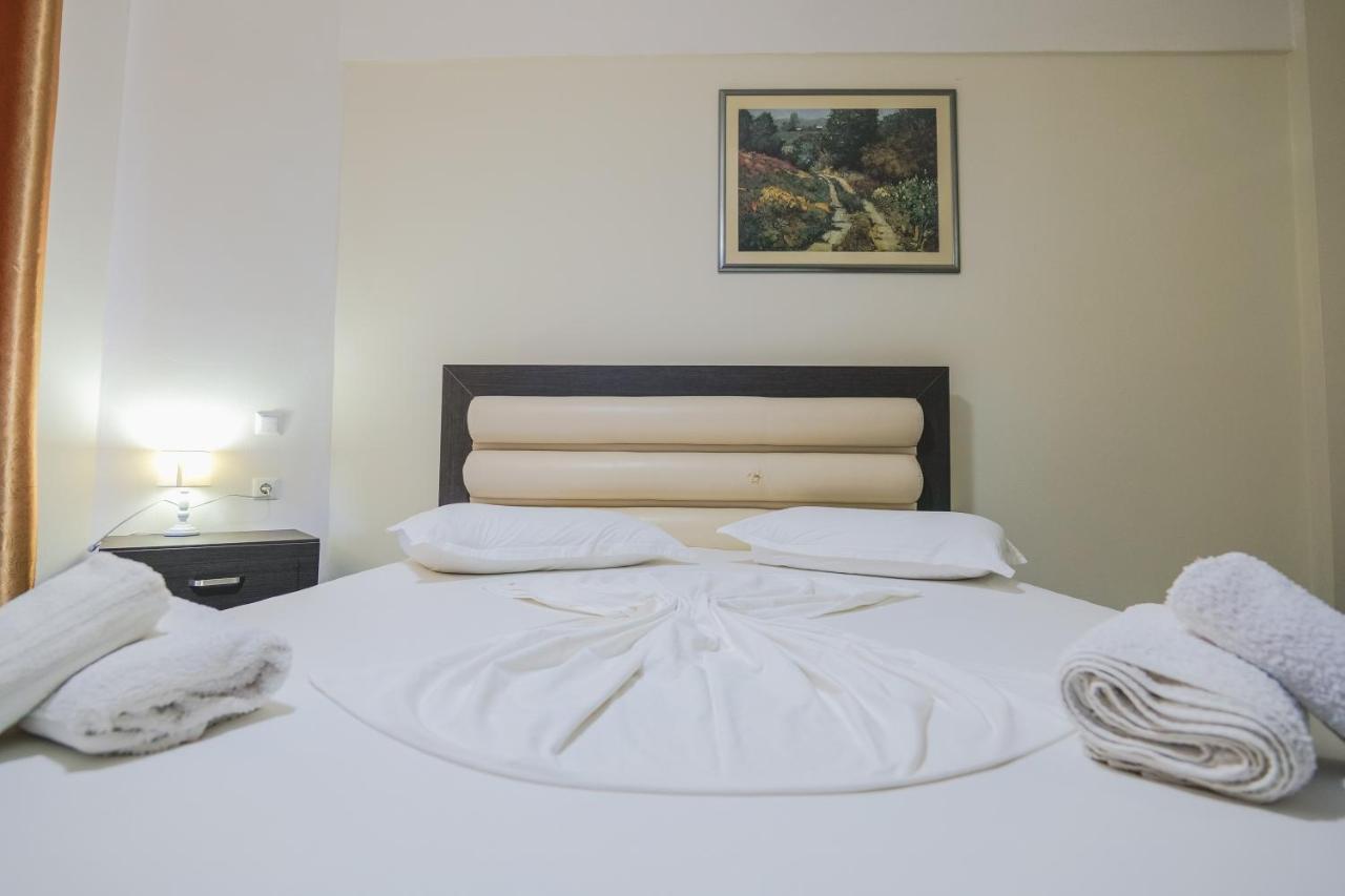 Summer Dream Hotel Sarande Ngoại thất bức ảnh